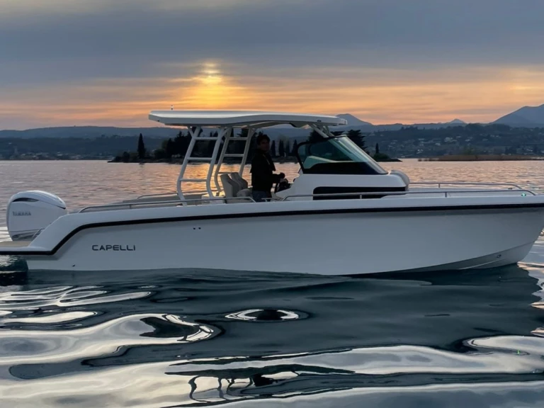 Charter a Capelli ALMA 27 in Marine de Sant'Ambrogio on Samboat