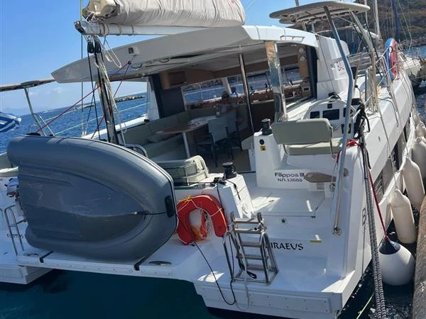 Hire Catamaran Bali with a boat licence