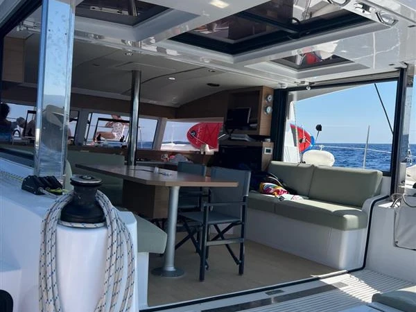 Catamaran to hire Neo Klima at the best price