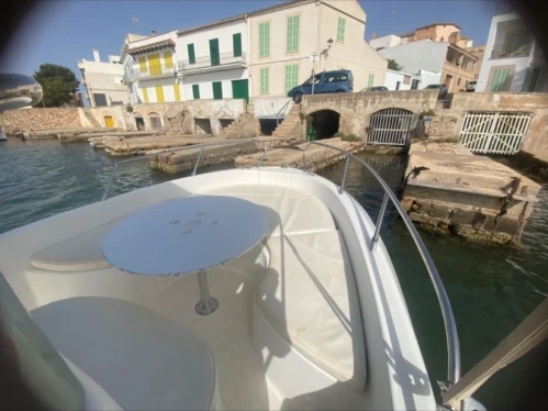 Hire a Sessa Marine Key Largo 22 Portocolom