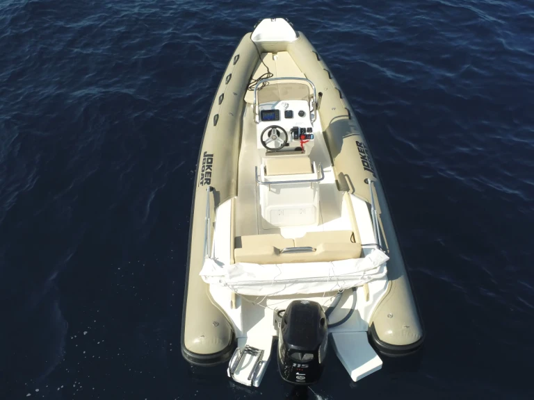 Charter a Joker Boat Coaster 580 in Hyères on Samboat