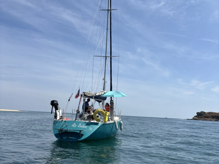 Sailboat hire in La Rochelle - Jeanneau Selection 37