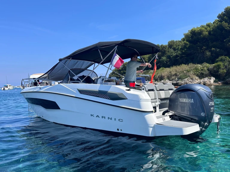 Karnic sl 701 charter bareboat or skippered in  Mandelieu-la-Napoule