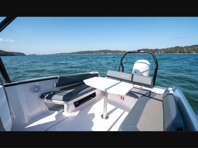 Yacht charter Paris - Axopar 25 cross top on SamBoat