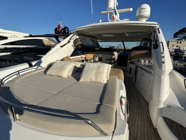 Yacht hire Paris cheap Portofino 53