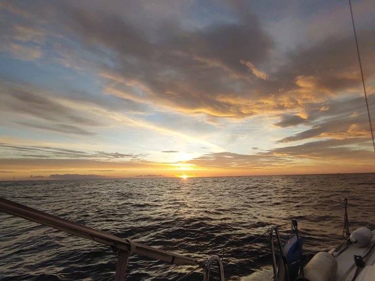Yacht charter Dénia - Bénéteau Oceanis 40 on SamBoat