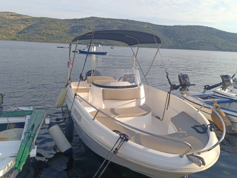 AM Yacht Prince 570 Open charter bareboat or skippered in  Poljica