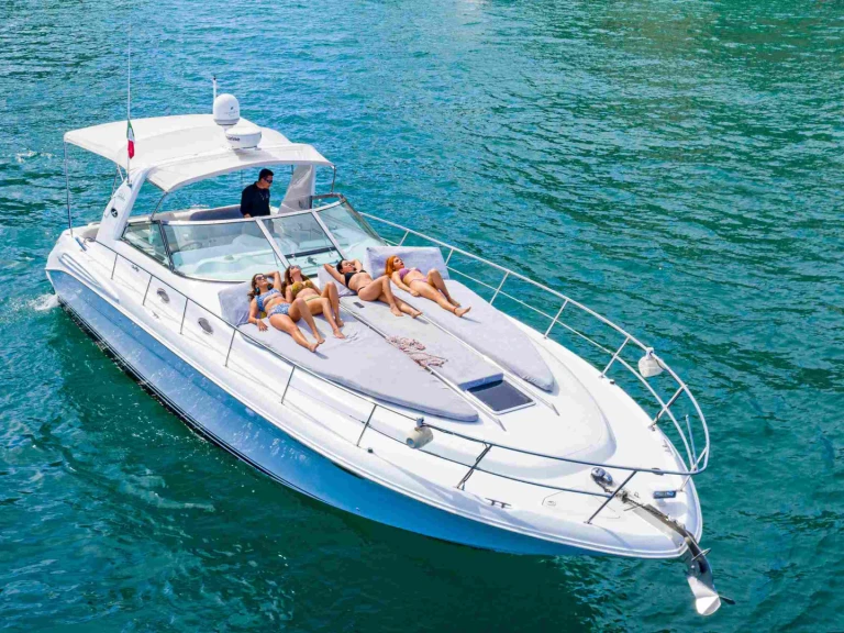 Yacht hire Cabo San Lucas cheap Sea Ray 420 Sundancer