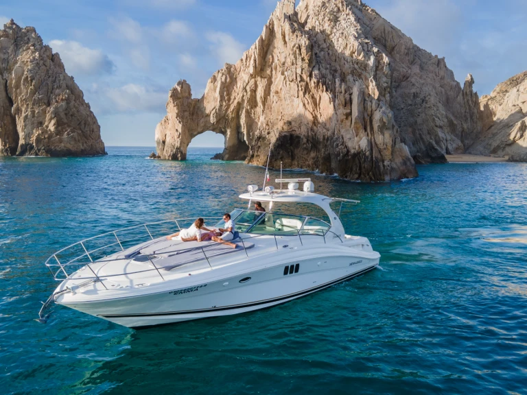 Yacht hire Cabo San Lucas cheap Sea Ray 450 Sundancer