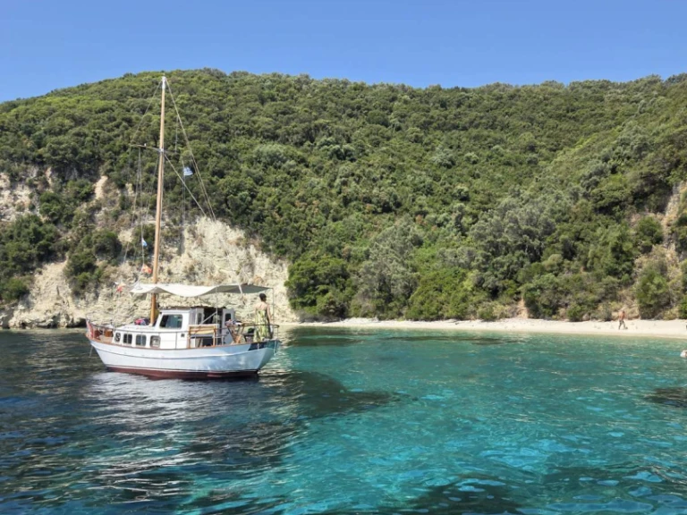 Yacht charter Nydri - Greece Liberty on SamBoat