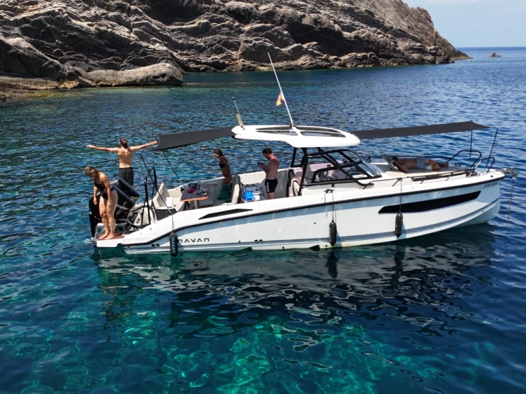 Motorboat to hire Santa Eulària des Riu at the best price