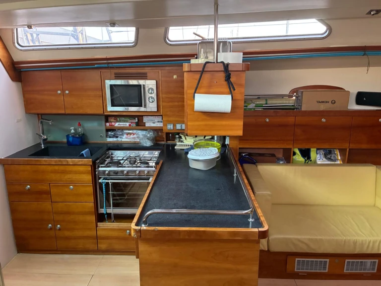 Yacht charter Cres - Hanse Hanse 531 E on SamBoat