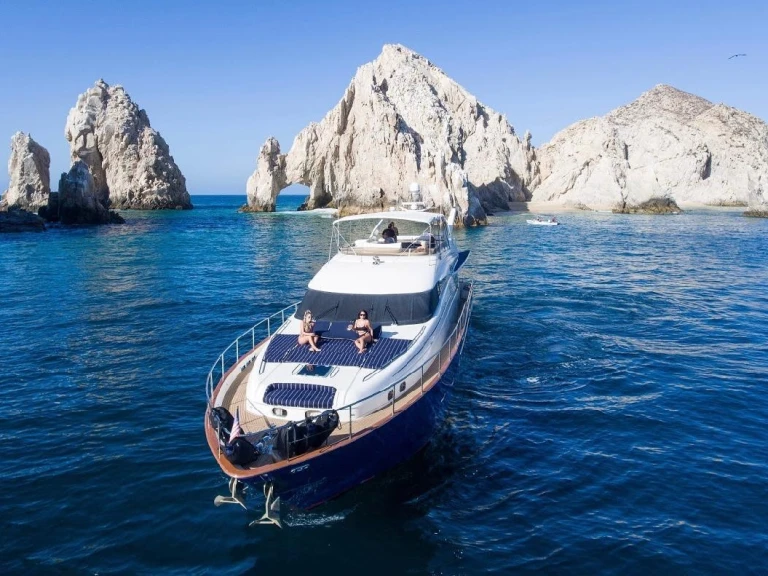 Hire Luxury Yacht Viking Yachts with a boat licence
