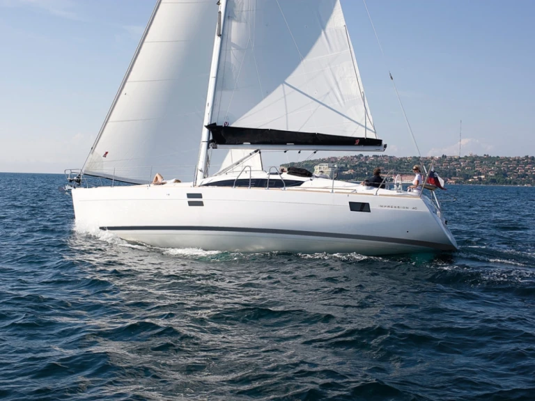 Sailboat hire in Pula - Elan Impression 40