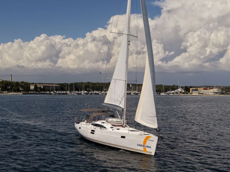 Hire Sailboat with or without skipper Elan Pula