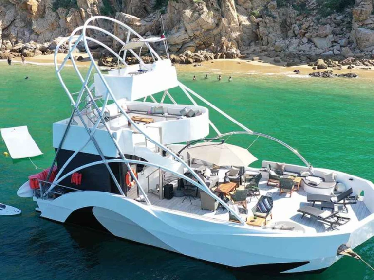 Motorboat to hire Cabo San Lucas at the best price
