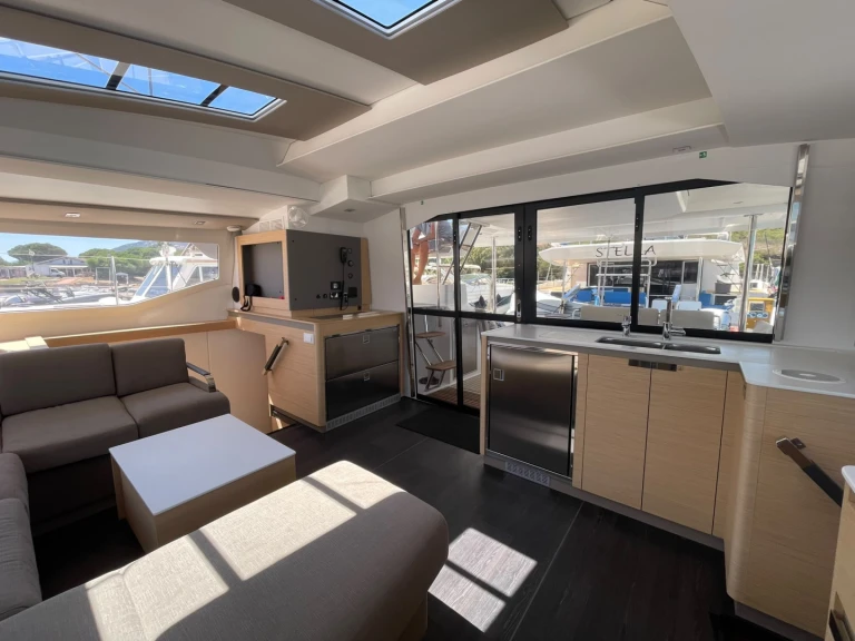 Yacht hire Olbia cheap Elba 45