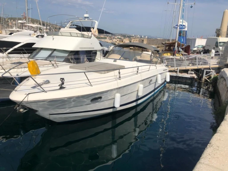 Baia  Baia 43  charter bareboat or skippered in  Marseille