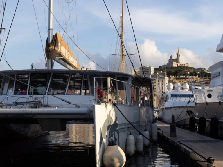 Catamaran to hire Marseille at the best price