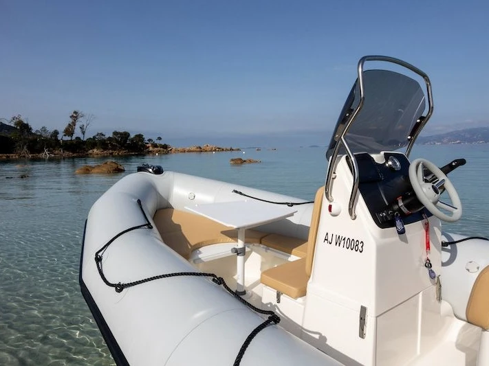 Yacht hire Isolella cheap BOMBARD 650 SUNRIDER NEO