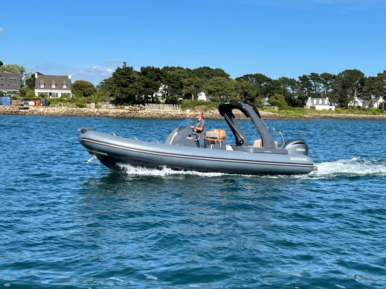 Yacht charter La Trinité-sur-Mer - Zodiac Medline 7.5 on SamBoat