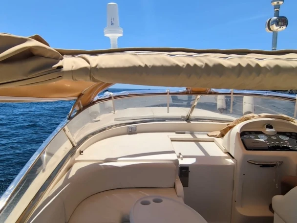 Luxury Yacht hire in Naples - Baia 43/0
