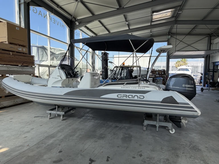 Yacht hire Canet-en-Roussillon cheap Golden Line G650LF