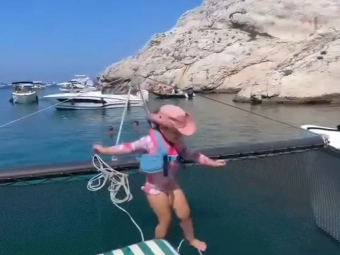 Catamaran hire in Marseille - Fountaine Pajot Louisiane 37
