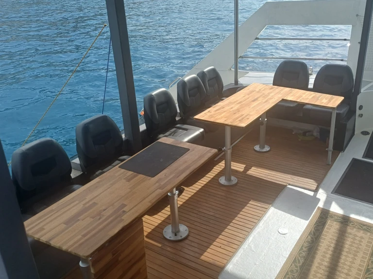 Charter a Fountaine Pajot Louisiane 37 in Marseille on Samboat
