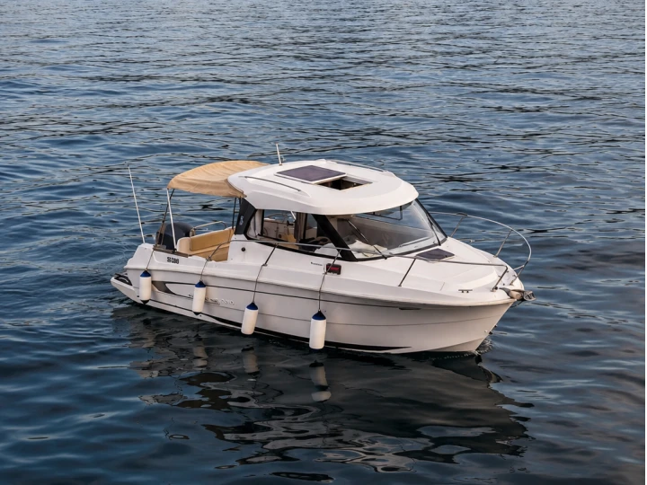 Motorboat to hire Saint-Cyprien at the best price