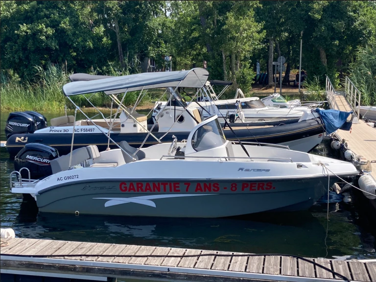 Hire Motorboat with or without skipper Nireus Sanguinet