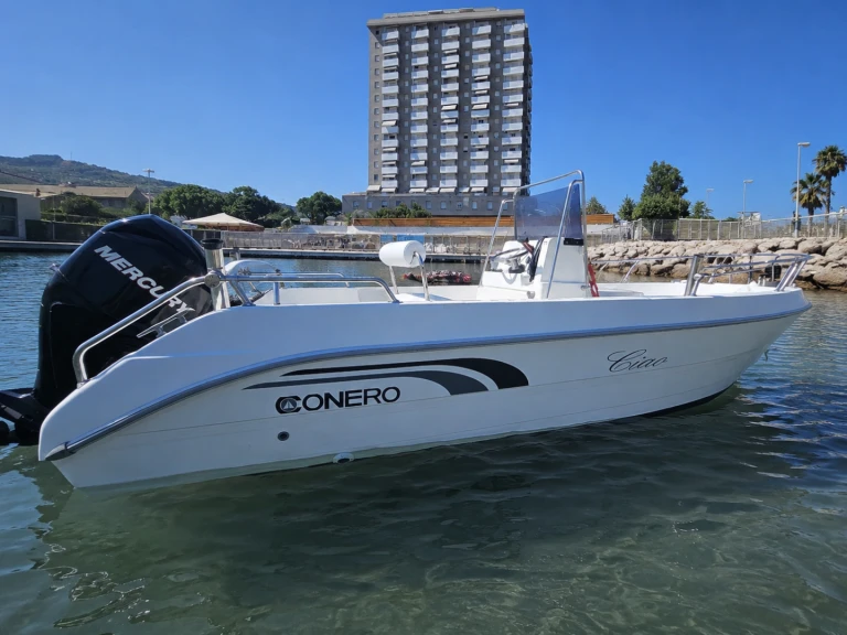 Motorboat to hire Porto San Giorgio at the best price