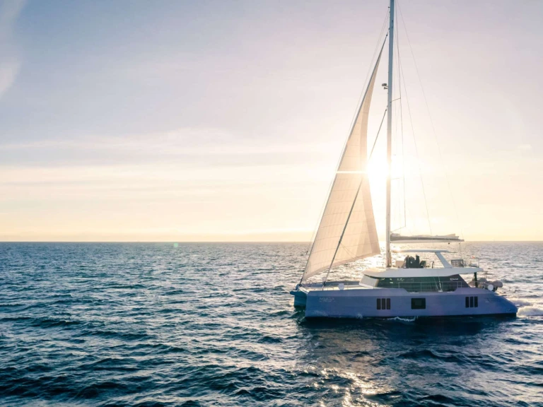 Hire Luxury Yacht with or without skipper Sunreef Greece