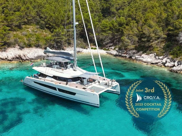 Hire a Fountaine Pajot Solomar  Trogir