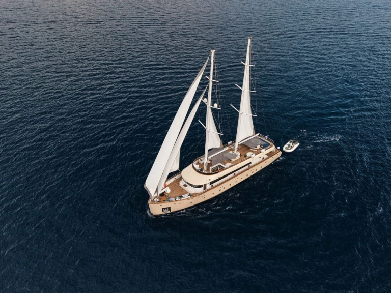 Hire Luxury Yacht with or without skipper Custom Croatia
