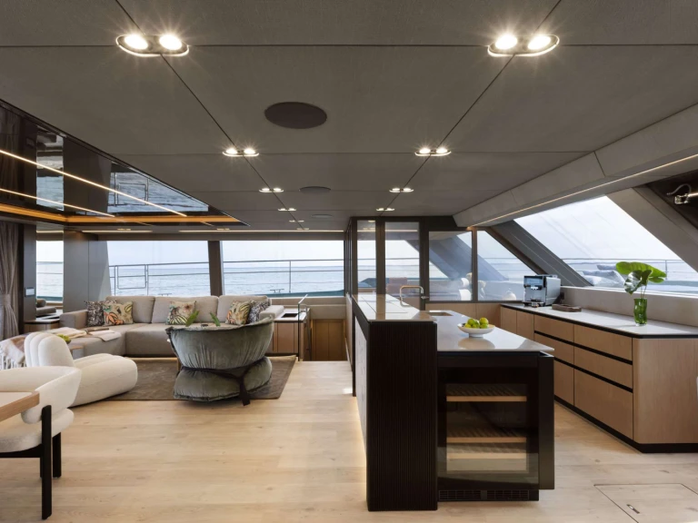 Hire a Sunreef MATTEA Athens