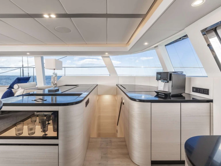 Hire Catamaran with or without skipper Sunreef Corsica