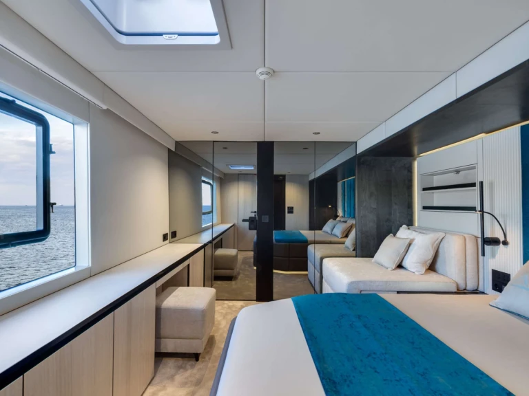 Hire Luxury Yacht with or without skipper Sunreef Greece