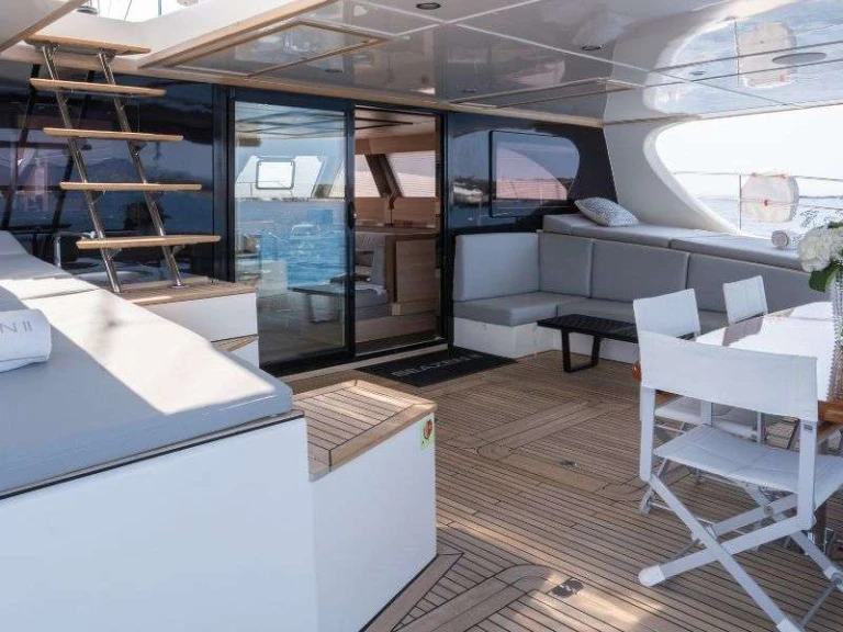 Charter a Sunreef SEAZEN II in Bonifacio on Samboat