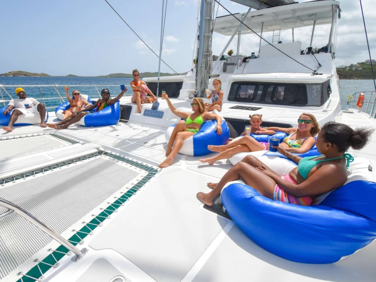 Luxury Yacht to hire British Virgin Islands (BVI) at the best price