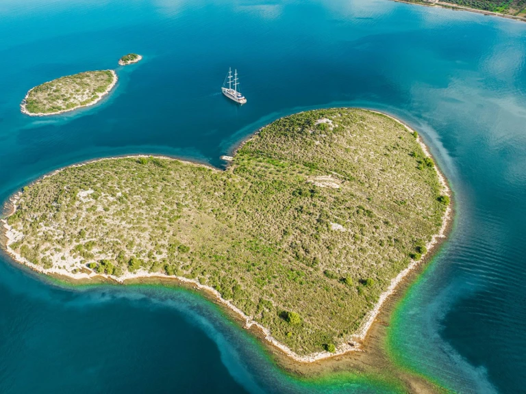 Yacht hire Croatia cheap Maxita