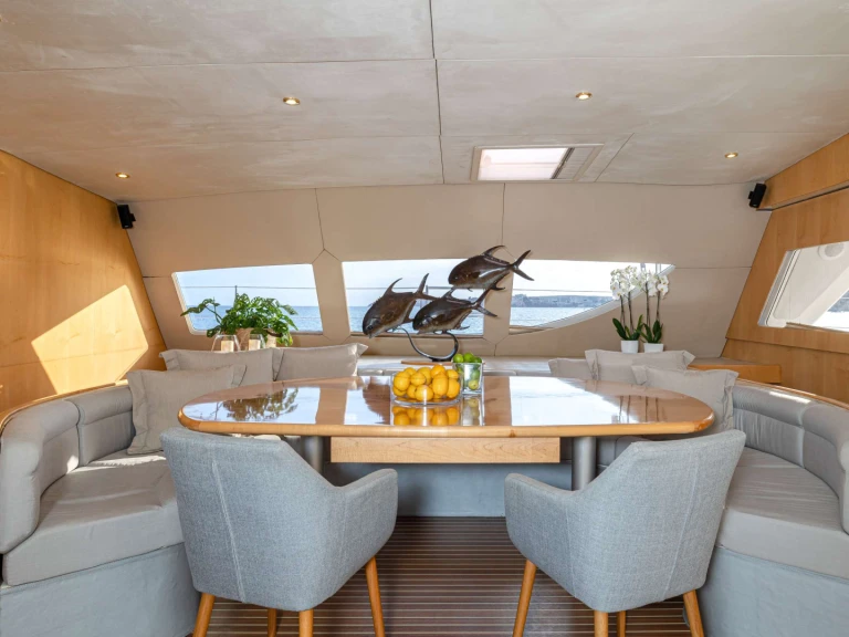 Yacht hire Naples cheap KINGS RANSOM