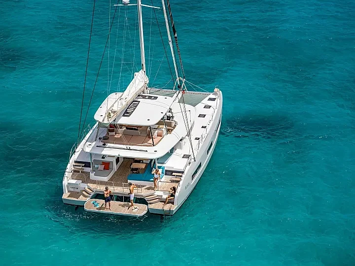 Catamaran to hire Seget Donji at the best price