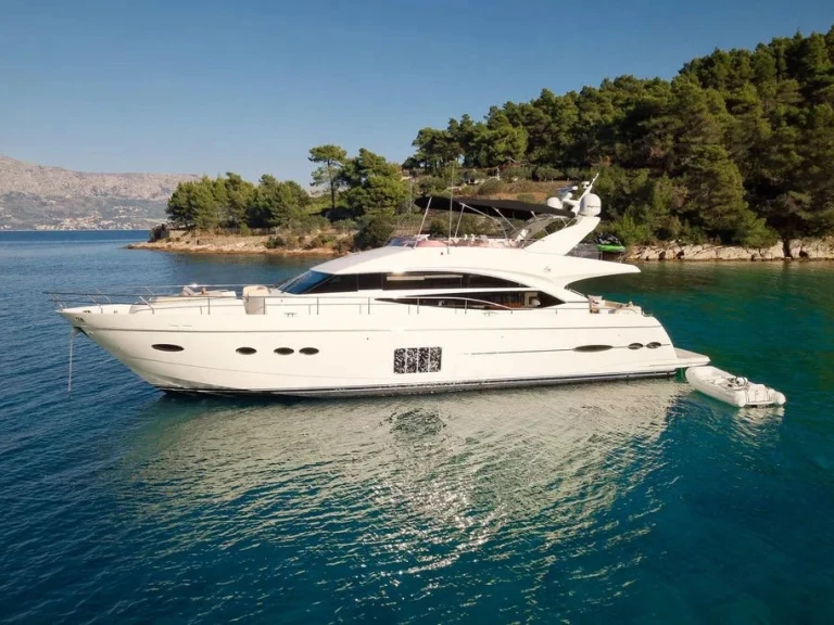 Hire Motorboat Princess with a boat licence