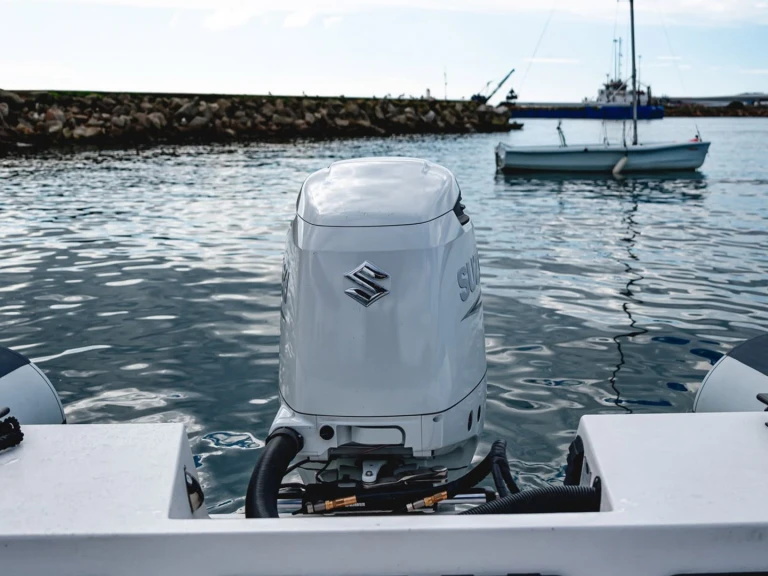 Hire a Searib's SR 760 PRO Arzon