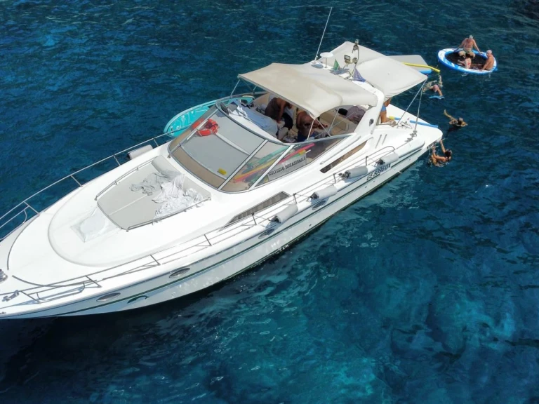 Motorboat to hire Bocca di Magra at the best price