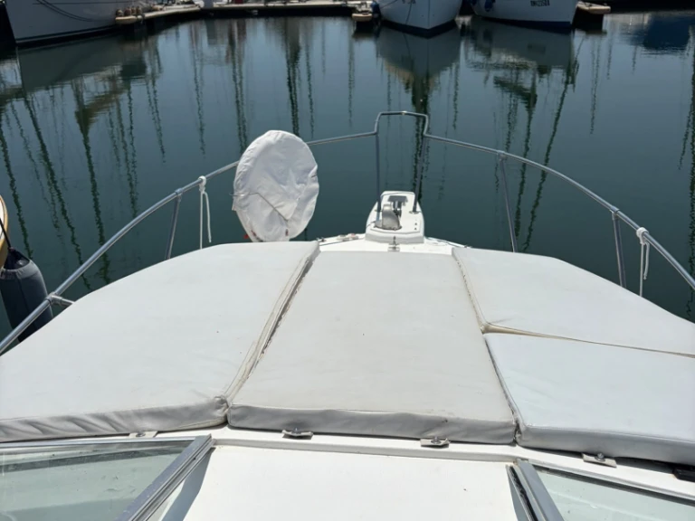 Hire Motorboat with or without skipper Bayliner Provincia di Rimini