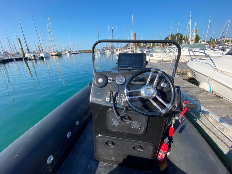 Hire RIB Hydrosport with a boat licence