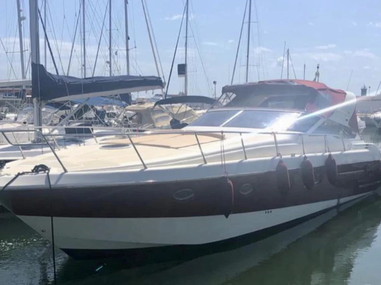 Hire a Giorgi-Marine Must 45 Italy