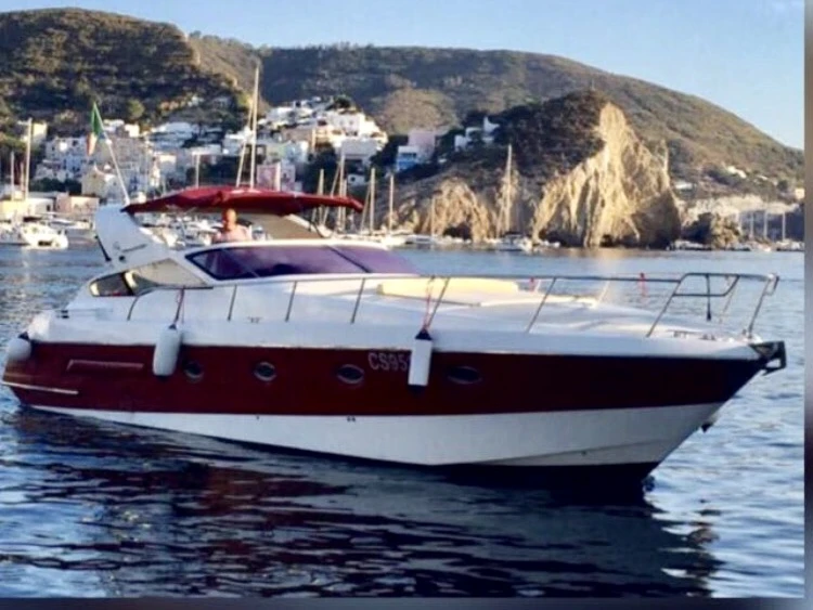 Yacht hire Italy cheap Must 45
